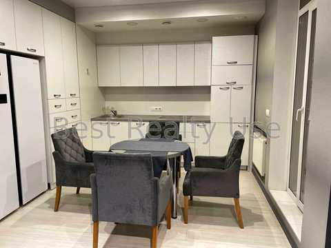 квартира за адресою Регенераторна вул., 4