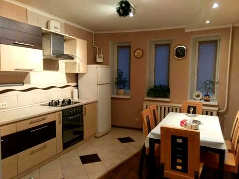 квартира за адресою Космонавтів вул., 40
