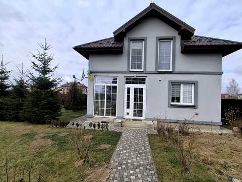 будинок за адресою Степана Бандери, 56