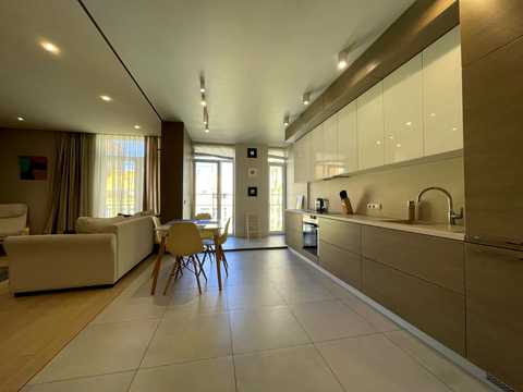 квартира за адресою Регенераторна вул., 4