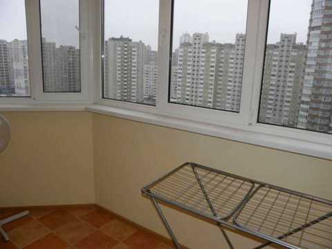 квартира за адресою Анни Ахматової вул., 35