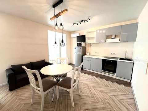 квартира по адресу Луговская ул., 244