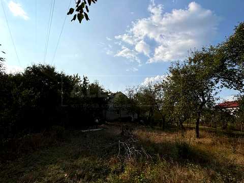 будинок за адресою Володимира Івасюка вул.