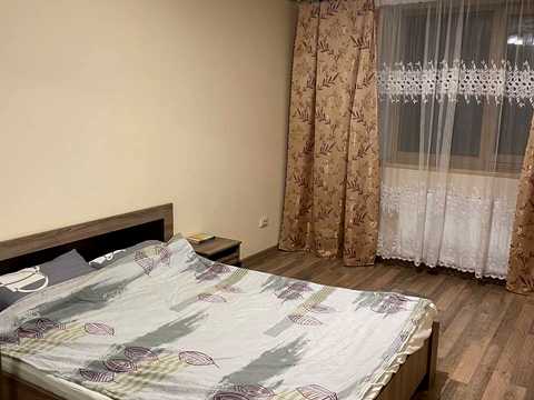 квартира за адресою Гната Хоткевича вул., 65