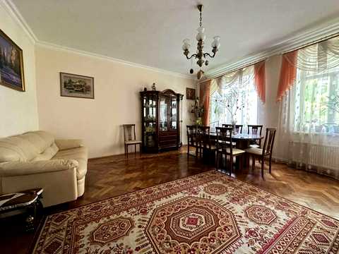 квартира за адресою Генерала Чупринки вул. (Пушкіна), 40