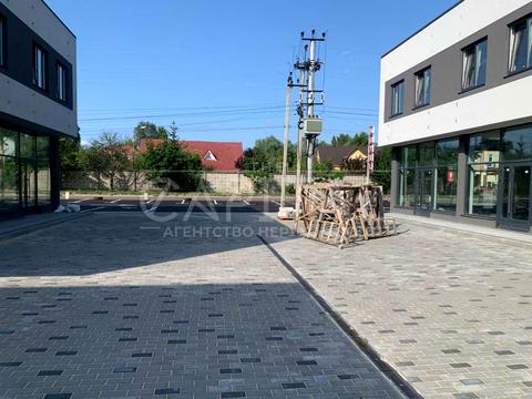 комерційна за адресою Центральна вул., 1