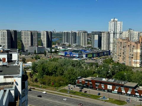 квартира за адресою Миколи Бажана просп., 14