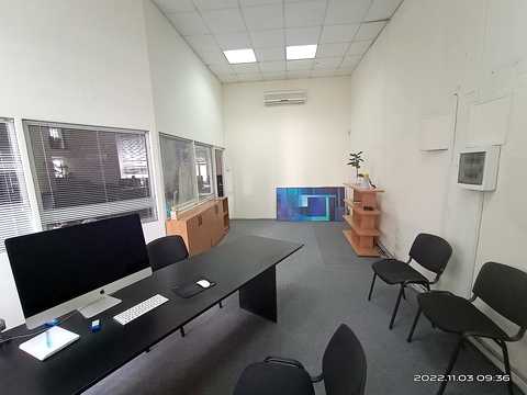 комерційна за адресою Одеса, Довженка вул., 4
