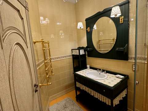 комерційна за адресою Приморська, 26