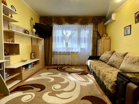 квартира за адресою Грушевського вул., 3