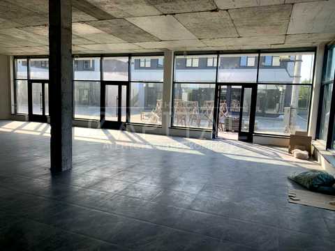 комерційна за адресою Центральна вул., 1
