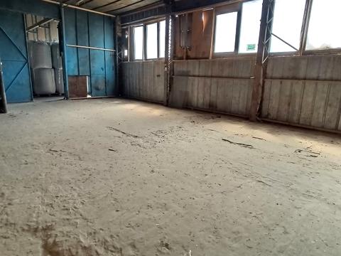 комерційна за адресою вул. Центральна, 32а