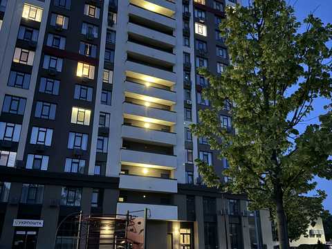 квартира за адресою Любомира Гузара просп. (Космонавта Комарова), 15-А