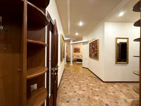 квартира за адресою Старонаводницька вул., 13
