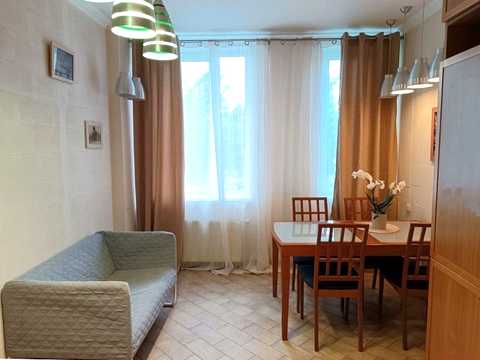 квартира за адресою Регенераторна вул., 4 к1-9