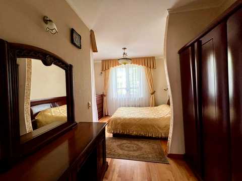 комерційна за адресою Курортна, 19