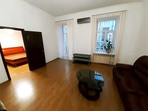 квартира за адресою Шота Руставелі вул., 34
