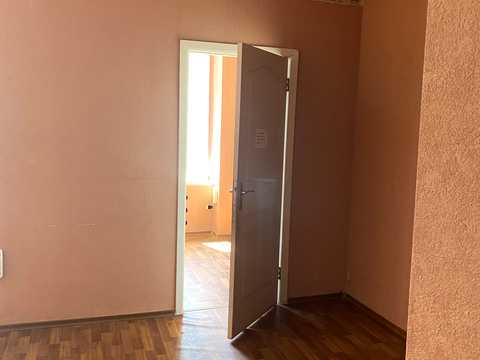 комерційна за адресою Науки просп. (Леніна), 40