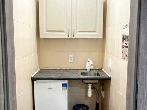 комерційна за адресою Середньофонтанська вул., 35