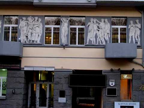 коммерческая по адресу Музейний пер., 4