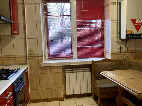квартира за адресою Героїв Крут бульв. (Героїв Сталінграду), 9-А