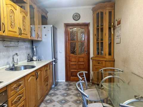 квартира за адресою Павла Тичини просп., 8