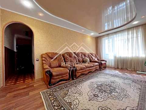квартира за адресою Покровська вул. (Подбєльського), 42