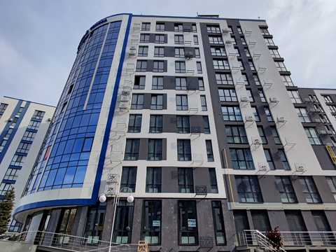 комерційна за адресою Центральна вул., 8