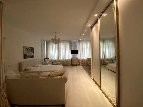 квартира за адресою Андрія Верхогляда вул. (Михайла Драгомирова), 16