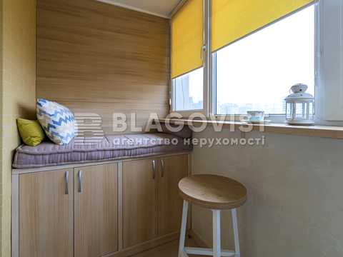 квартира за адресою Урлівська вул., 24