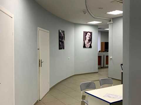 комерційна за адресою Середньофонтанська вул., 19