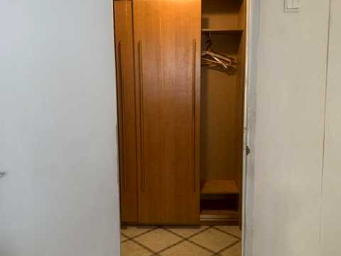 квартира за адресою Київ, Дарницький бульв., 4