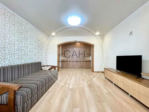 квартира за адресою Михайла Лушпи просп. (Космонавтів), 5