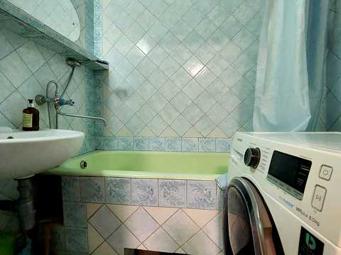 квартира за адресою Ревуцького вул., 24/4