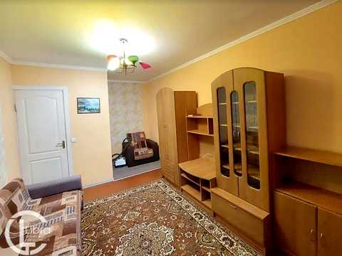 квартира за адресою Замостянська, 37
