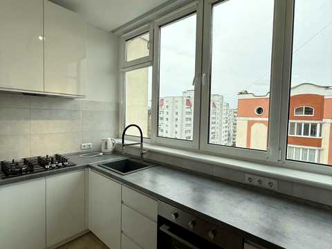 квартира за адресою Молодіжна вул., 2/1Д