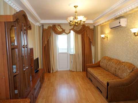 квартира за адресою Авіаконструктора Ігоря Сікорського вул. (Танкова), 1
