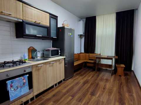 квартира за адресою Гетьмана Дорошенка вул., 1
