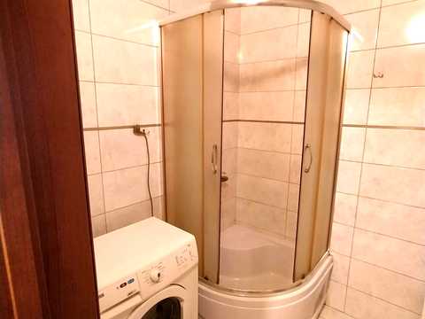 квартира за адресою Подільська вул., 1