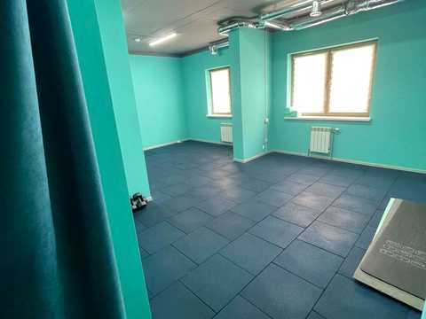 комерційна за адресою Юрія Кондратюка вул., 7