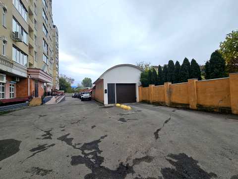 паркомісце за адресою Черкаси, Святотроїцька вул., 94