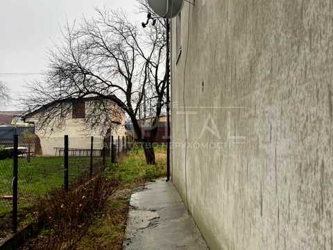 ділянка за адресою Богдана Хмельницького вул., 38