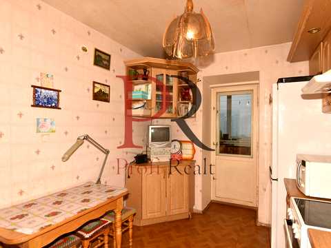 квартира за адресою Срібнокільська вул., 20