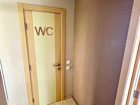 комерційна за адресою Запорізька вул., 1