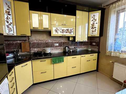 квартира за адресою тичини, 2