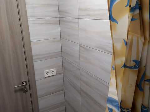 комерційна за адресою Хорольська вул., 1-А