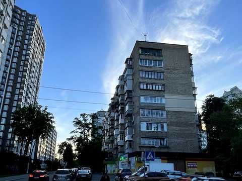 квартира за адресою Львівська вул., 12