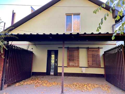 будинок за адресою Ніла Армстронга вул. (Казакова), 1а