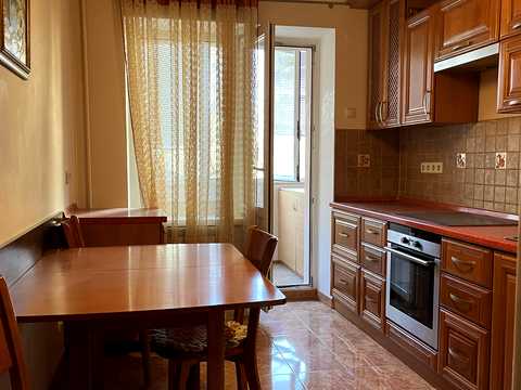 квартира по адресу Леся Курбаса просп., 1-Б