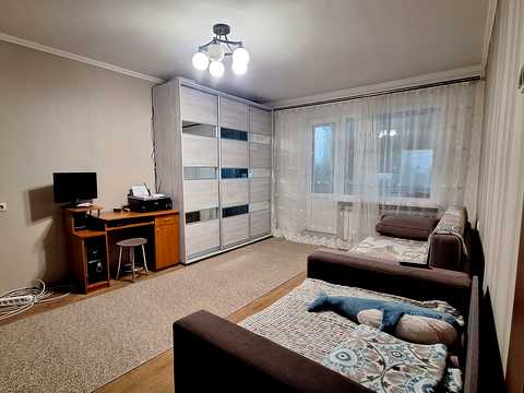 квартира за адресою Металургів вул., 10